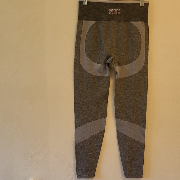 PINK Victoria's Secret Charcoal Leggings - Picture 8 of 12